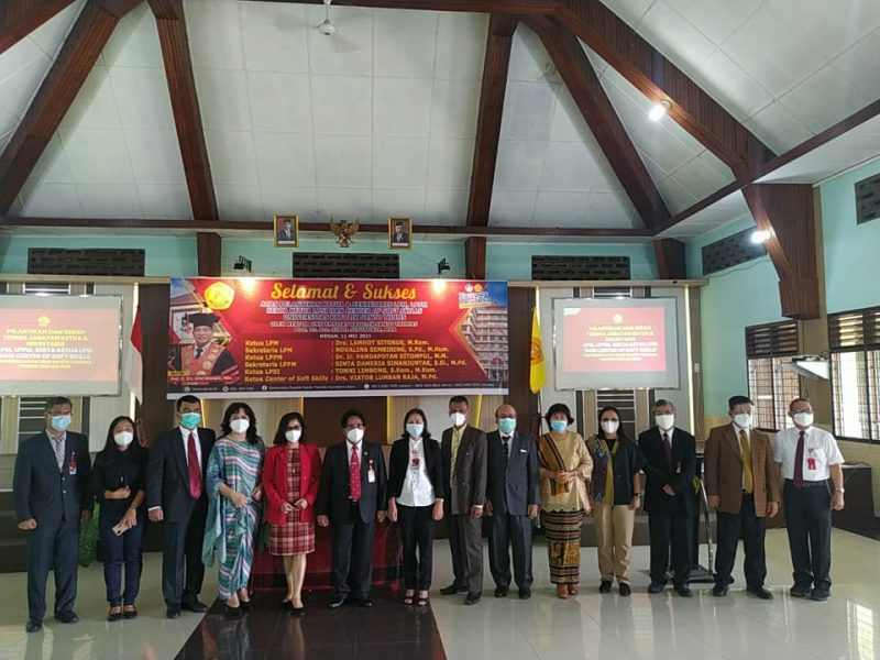 REKTOR UNIKA MELANTIK KETUA LPM, LPPM, LPSI DAN CENTER OF SOFT SKILLS SERTA SEKRETARIS